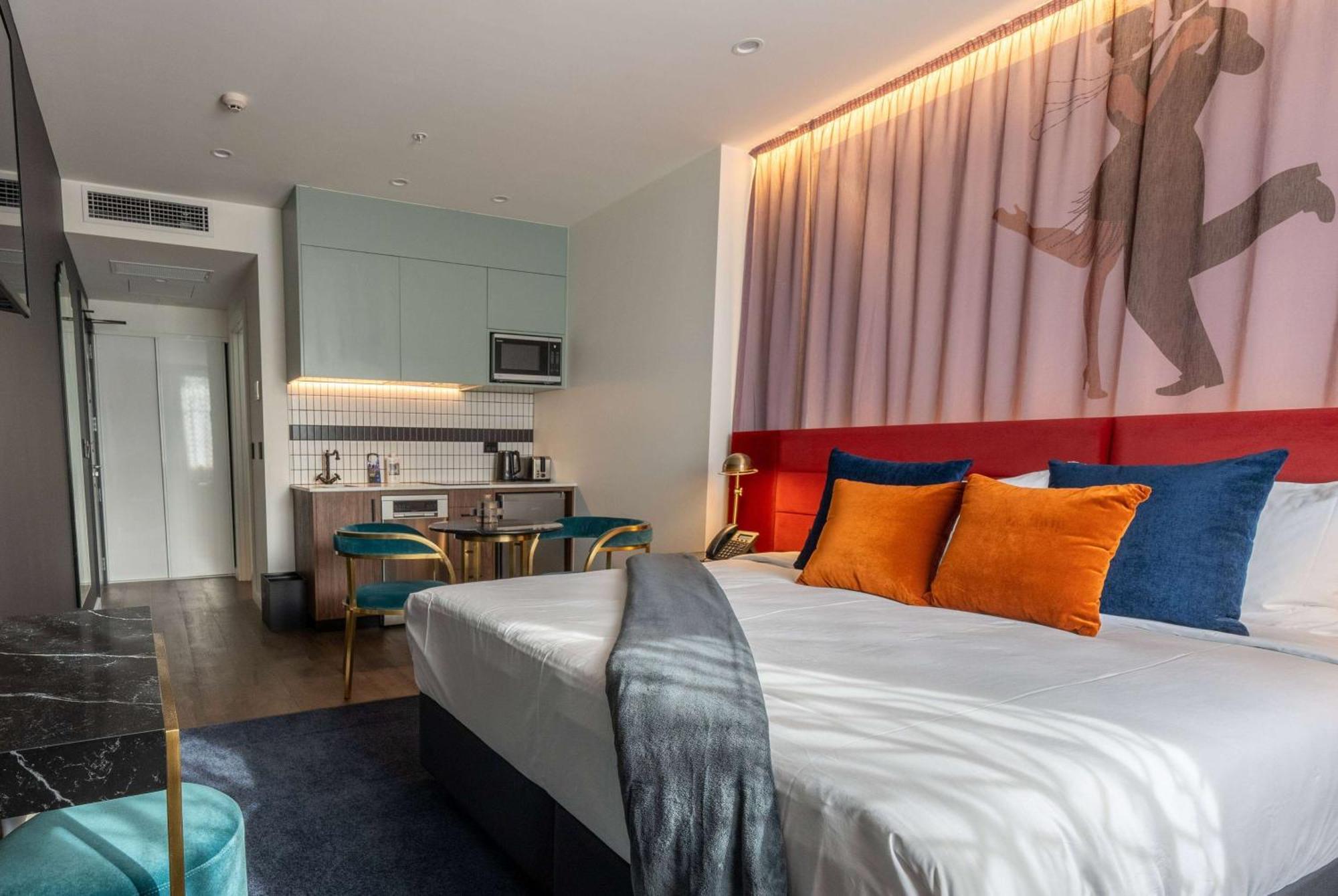 Tryp By Wyndham Wellington, Tory Street Hotel ภายนอก รูปภาพ